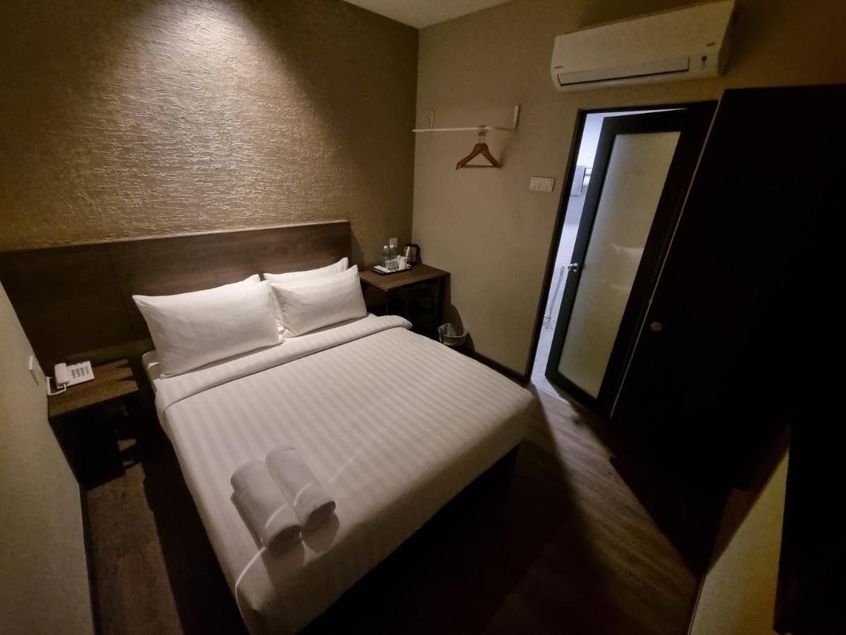 Miico Hotel @ Mount Austin Джохор-Бару Экстерьер фото
