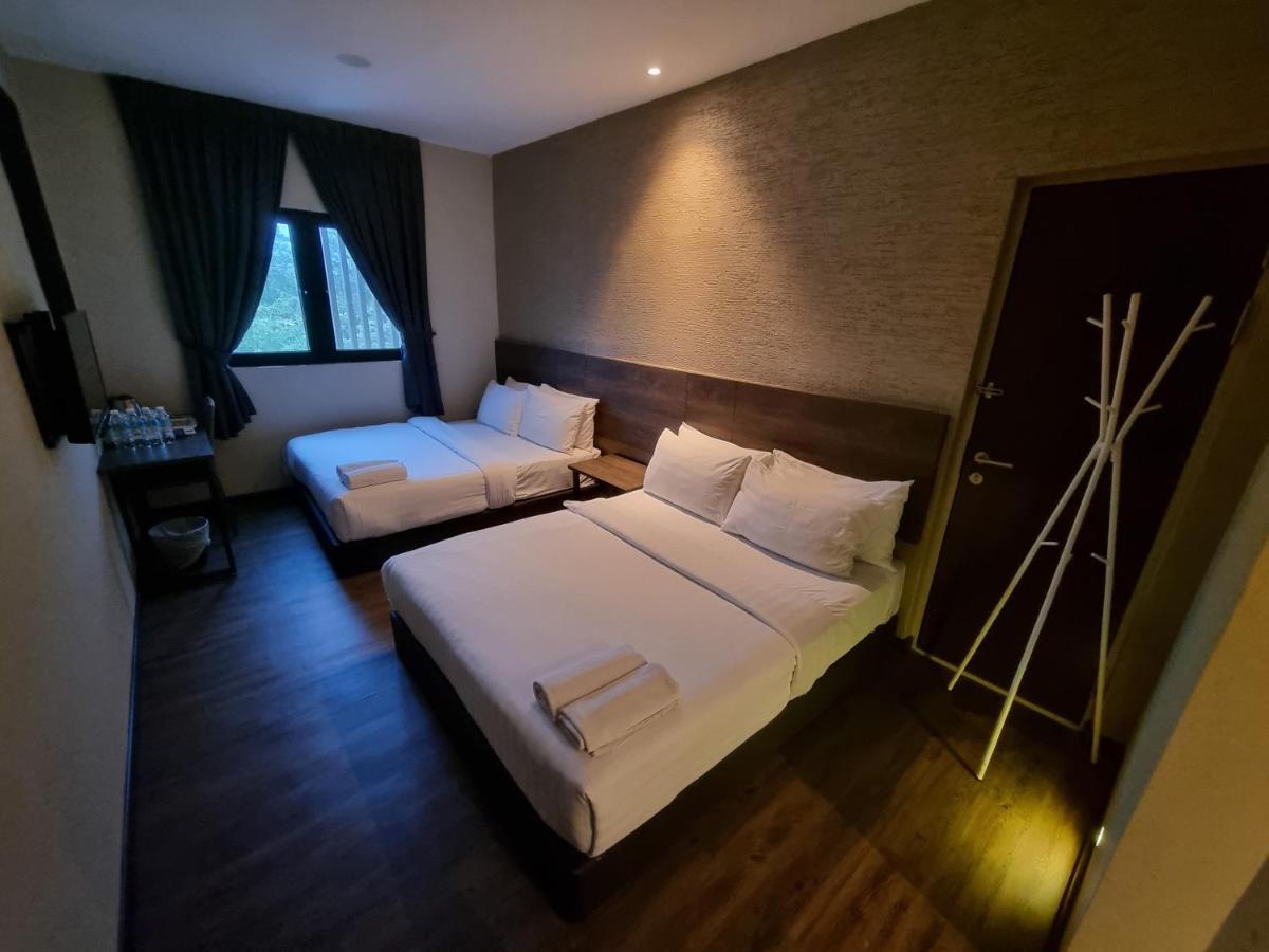 Miico Hotel @ Mount Austin Джохор-Бару Экстерьер фото