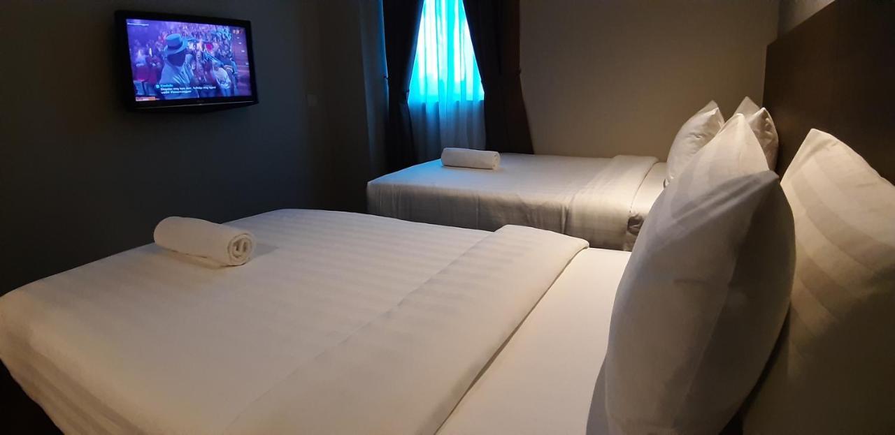 Miico Hotel @ Mount Austin Джохор-Бару Экстерьер фото